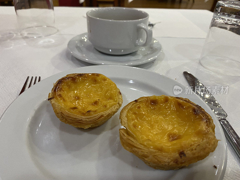 葡萄牙-食物-早餐与粉彩de nata